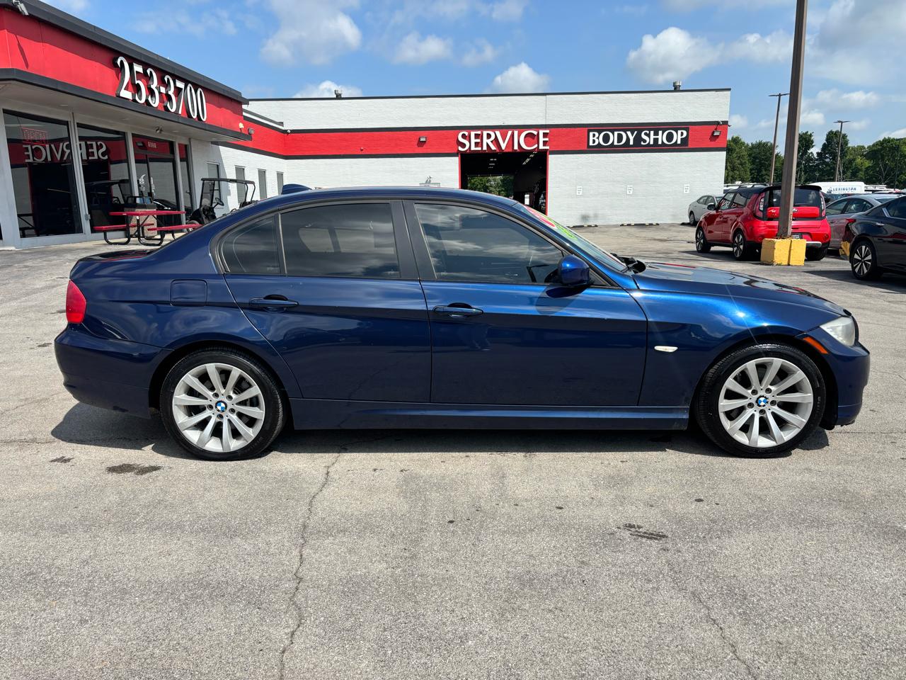bmw 3 series 2011 WBAPH5G54BNM77314 image bmw 3 series 2011 WBAPH5G54BNM77314 image